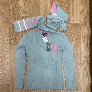 U.S. Polo Assn. Women Solid Grey Pullover V-Neck Sweater and Scarf Set